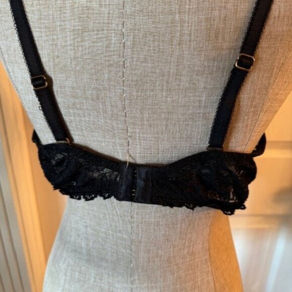 Victoria secret black lace bra 38C - Picture 2 of 4